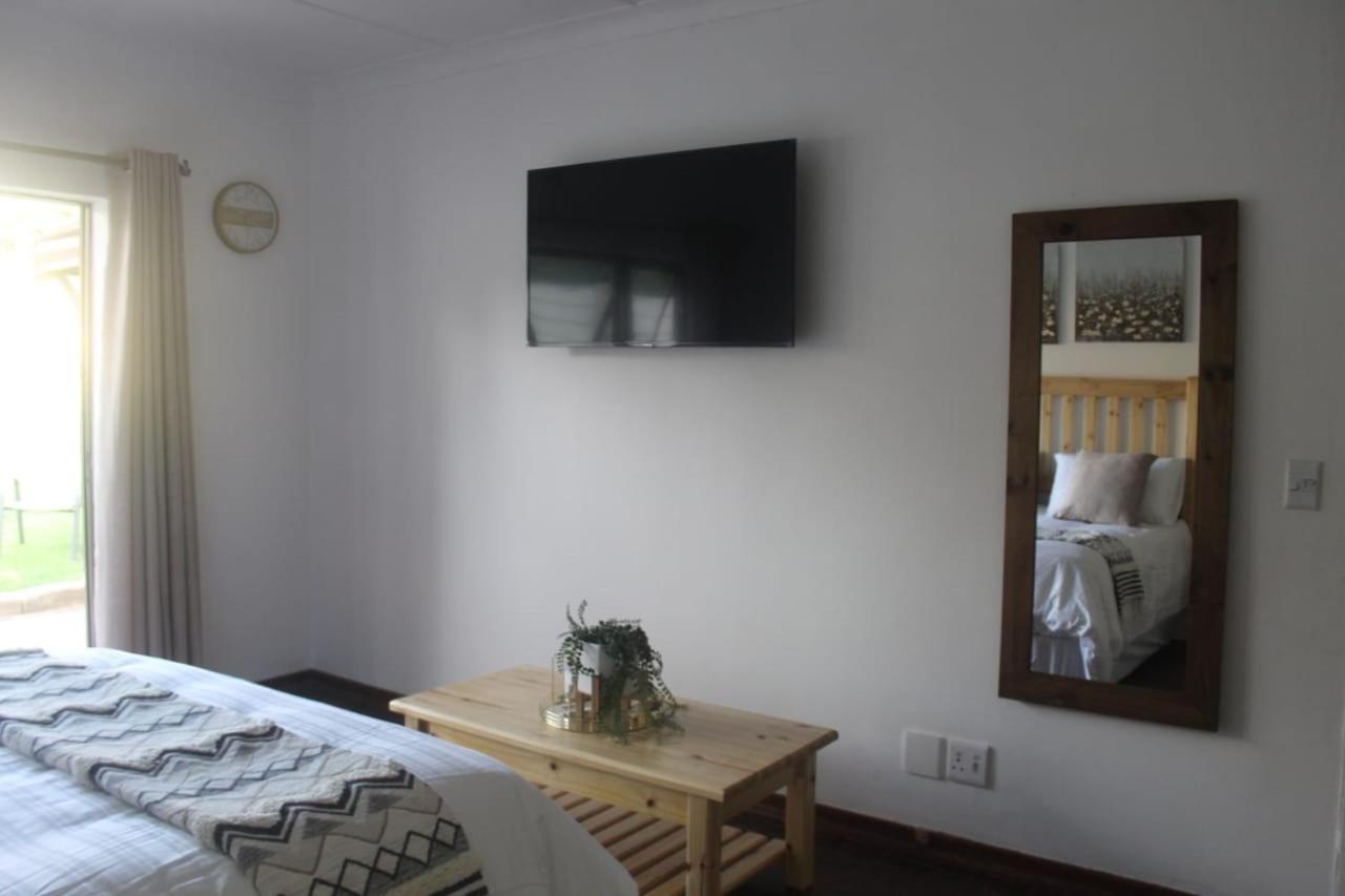 Alu Guesthouse Roodepoort Quarto foto